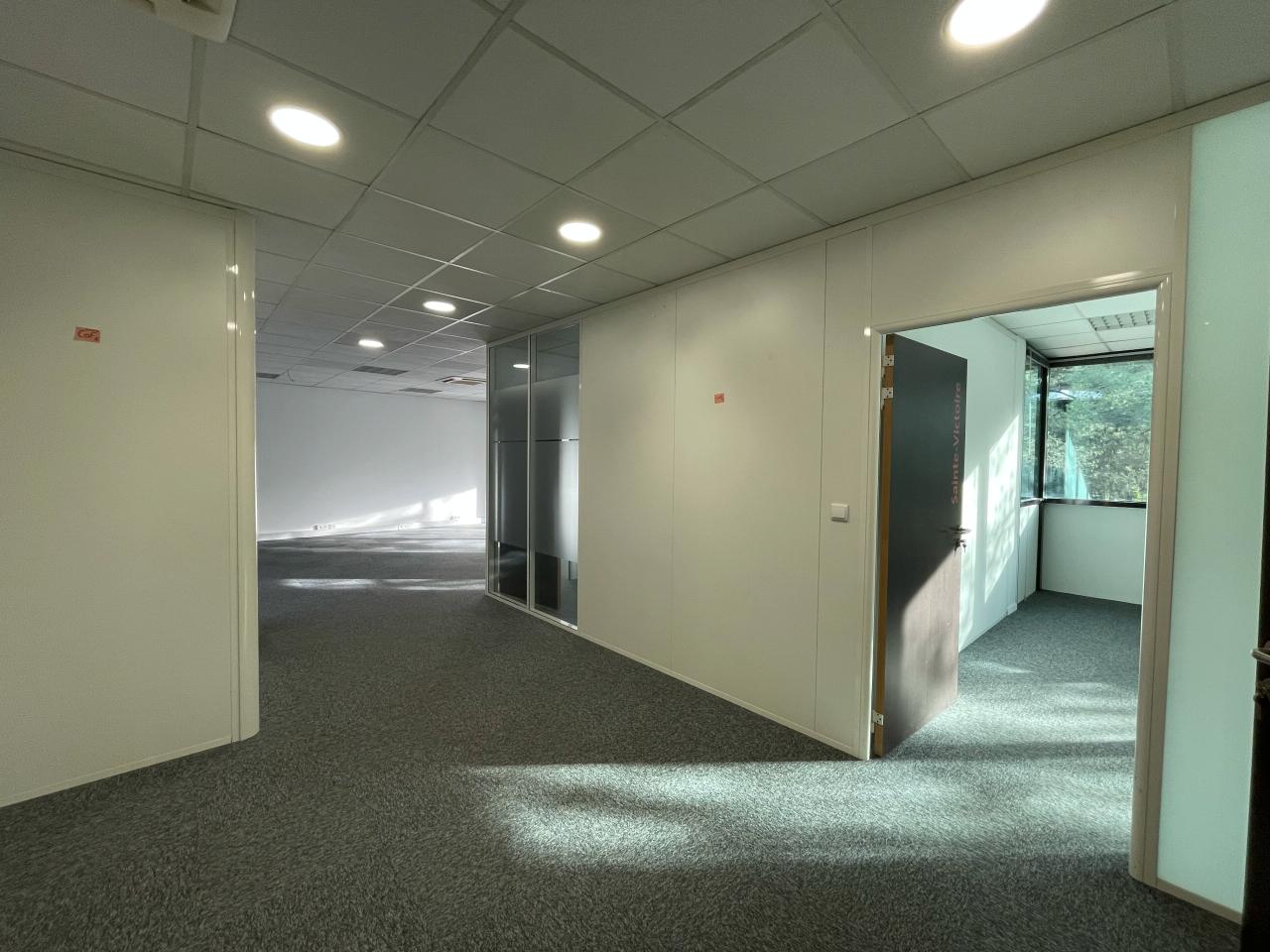 Bureau Aix-en-Provence 842m² Location bureau Aix-en-Provence Bouches-du-Rhône OLBUR2421612 15